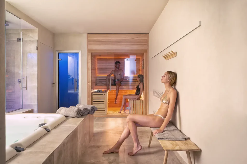 Inhome spa_sauna_steamroom_jacuzzi_sensory shower_PhotoCredit_Davide Bischeri